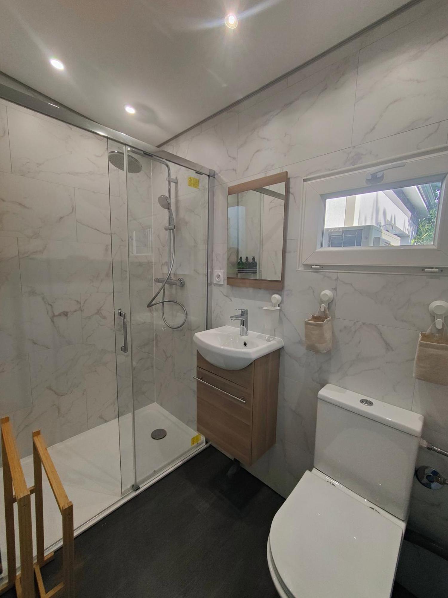 Tiny House Avec Jardin Et Acces Piscine Chauffee Βίλα Saint-Medard-en-Jalles Εξωτερικό φωτογραφία
