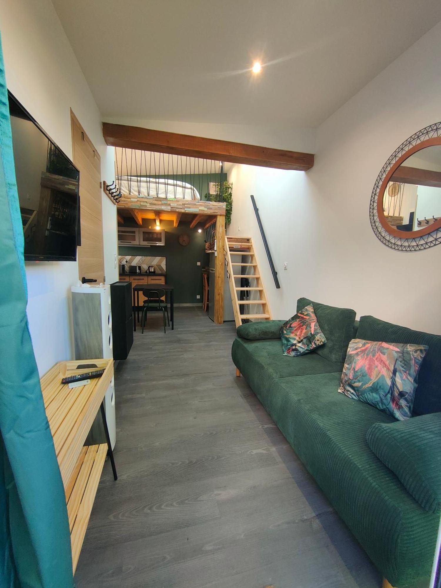 Tiny House Avec Jardin Et Acces Piscine Chauffee Βίλα Saint-Medard-en-Jalles Εξωτερικό φωτογραφία
